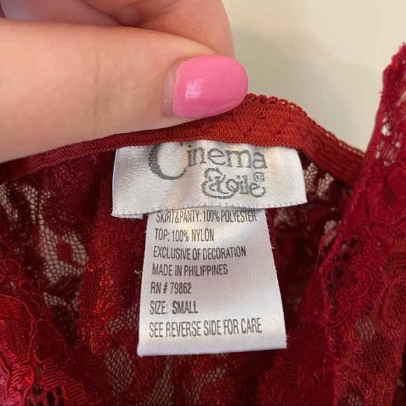 vintage red lace slip - Picture 2 of 4